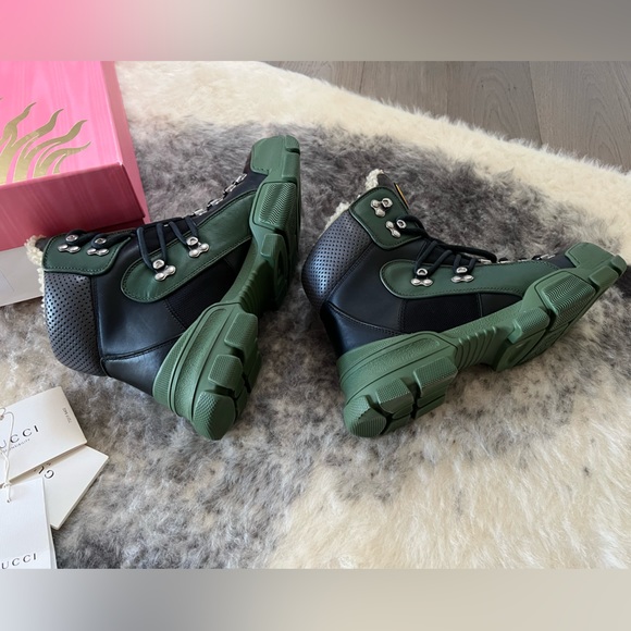 GUCCI Flashtrek Wool-Lined Leather High-Top Boots | Full Set - Picture 3 of 13
